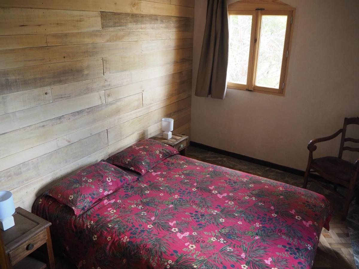 L'isle-Bouzon Grand Gite Les Cabanes De Fallot Pour 19 Personnes - Piscine Naturelle מראה חיצוני תמונה
